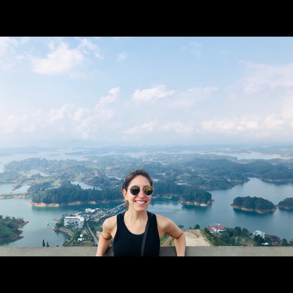 Meet your Posher, Laura